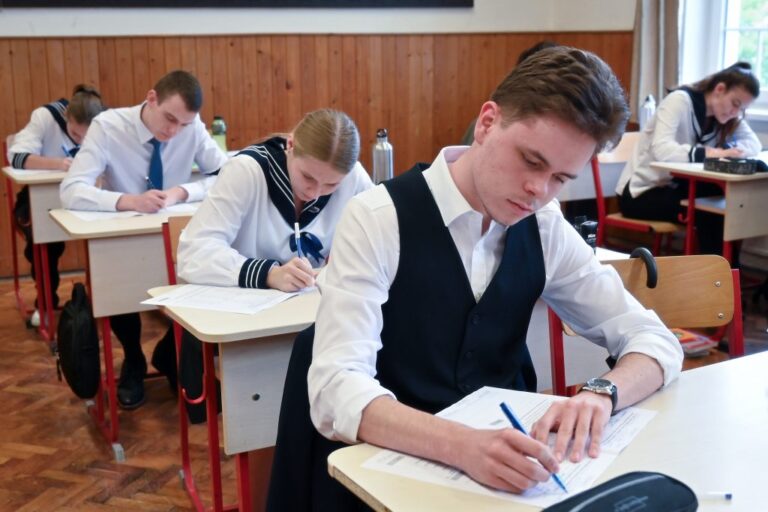 Elkezdődött a 2025-ös érettségi szezon a magyar nyelv és irodalommal