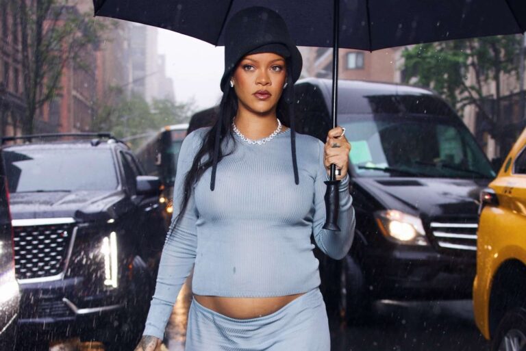 Rihanna a harmadik babáját várja