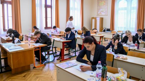Megizzasztotta a diákokat a történelemérettségi