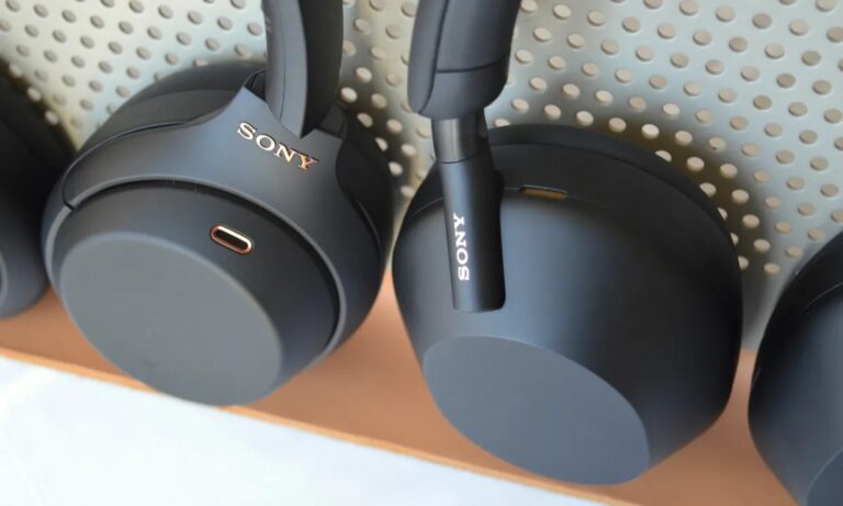 Pár nap és a Sony lerántja a leplet csúcsmodel füleséről