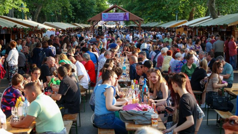 Több száz kiállító várja a vendégeket a Szegedi Borfesztiválon