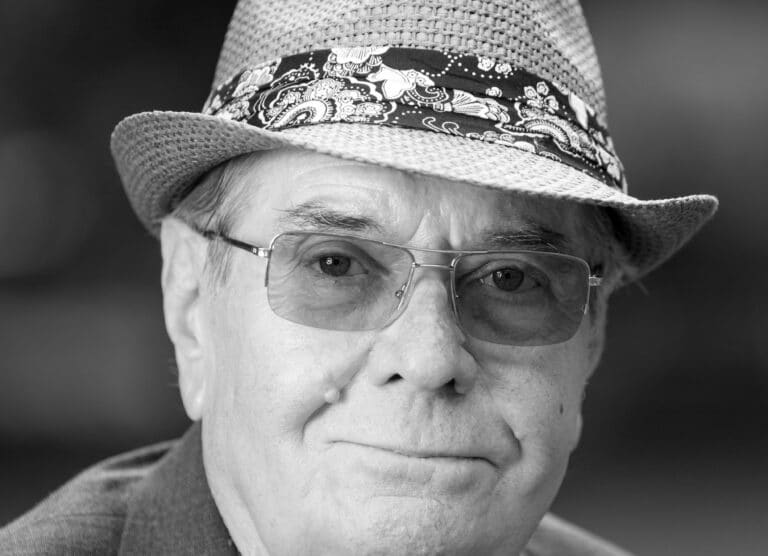 Király Levente emlékére közösségi díjat alapít a Szegedi Nemzeti Színház