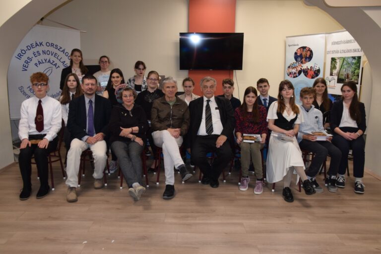 Ismét összegyűltek a kis vers- és novellaírók Vásárhelyen