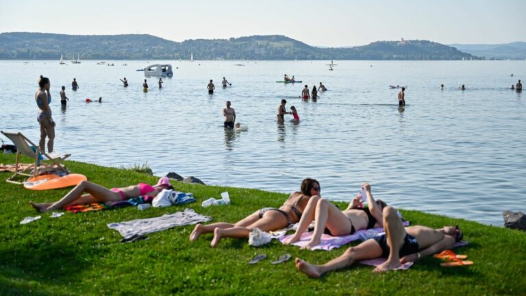 Nyári túlélőcsomag a strandra – mi kell tényleg, és mi maradhat otthon?