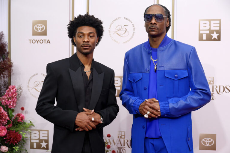 Snoop Dogg életrajzi film készül – Jonathan Daviss alakítja a legendás rappert