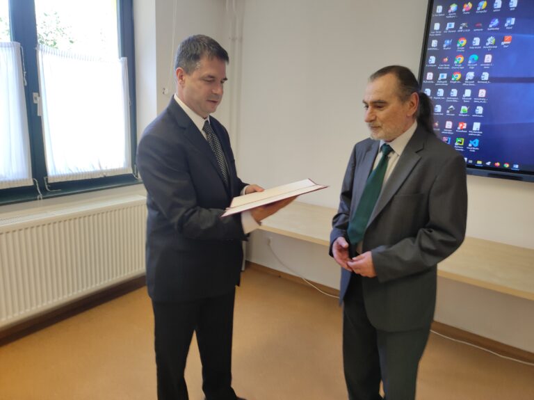 Oktatói Szolgálati Emlékéremmel ismerték el Szalkai László munkásságát