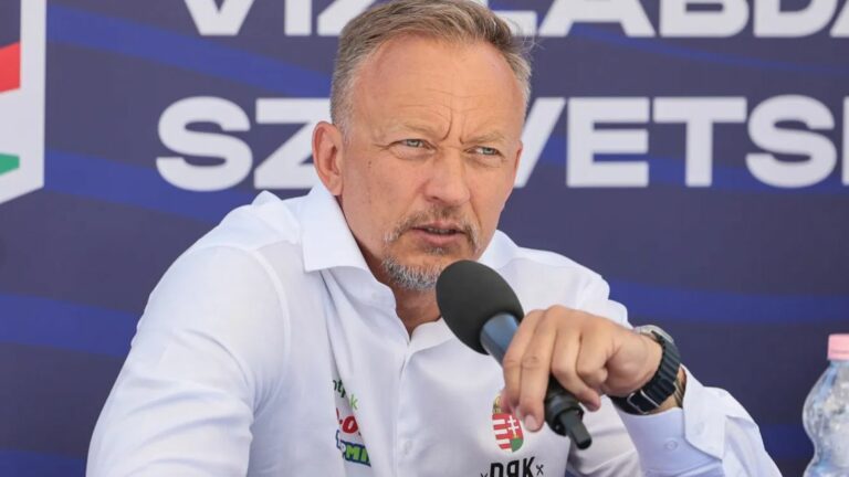 Vogel Soma utaznak pólósaink Szingapúrba