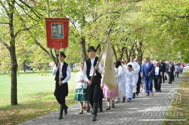 Szobori búcsú lesz Ópusztaszeren