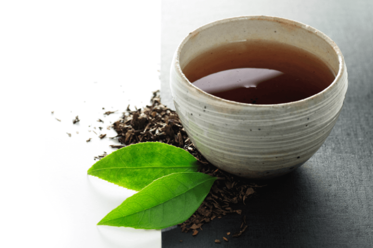 Hojicha, avagy a pörkölt japán zöld tea, amit még a koffeinérzékenyek is imádnak