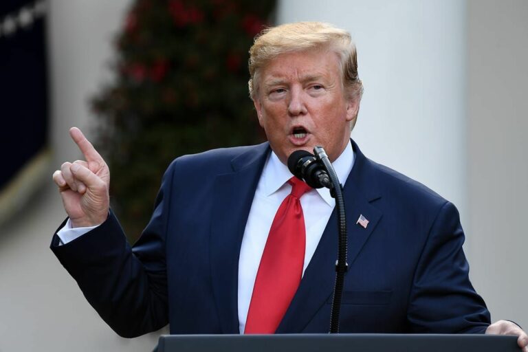 Trump él
