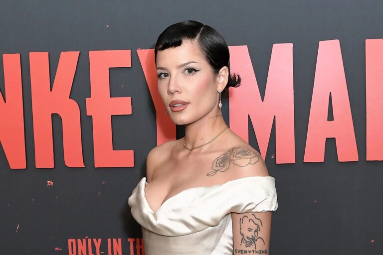 Halsey küzd a Columbia kiadóval: Nem engedik új stúdióalbumot készíteni