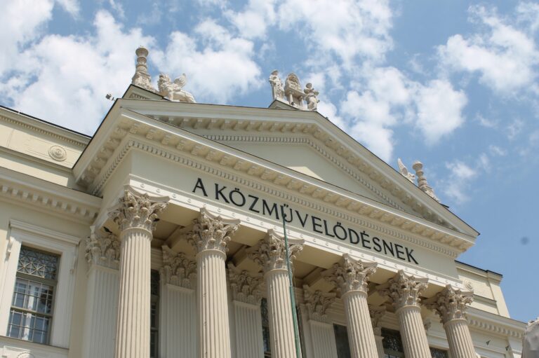 Önkéntes tárlatvezető-képzés indul a Móra-múzeumban