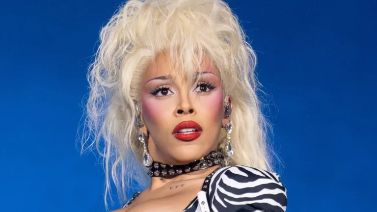 Doja Cat új klipje az ’80-as évek szépségvilágát idézi