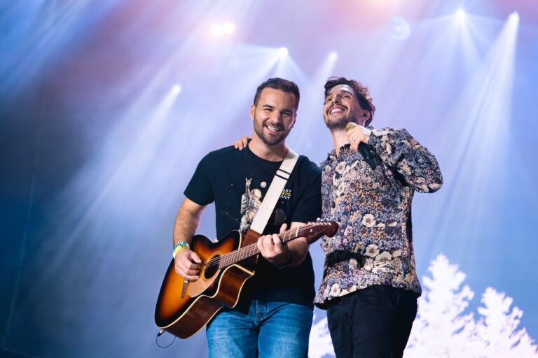 Kapu Tibor és a Bagossy Brothers – egy pengetőnyi univerzum