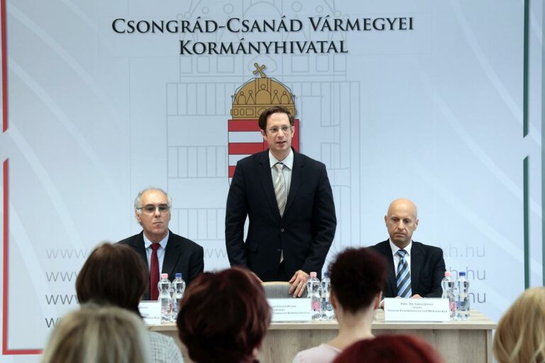 A vármegye gazdaságát is segítheti a két egyetemi karral kötött együttműködési megállapodás