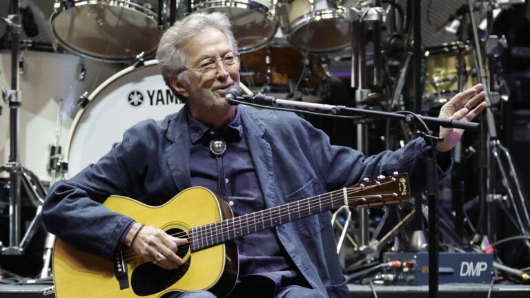 Tears In Heaven – Clapton Budapestre jön