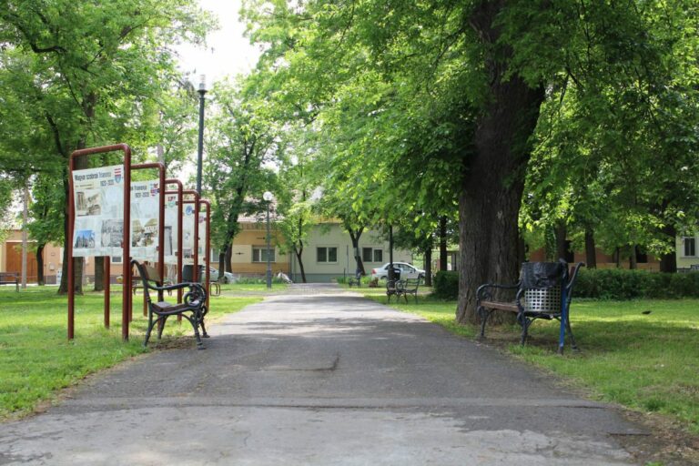 265 millió forintot nyert Makó a Petőfi park felújítására