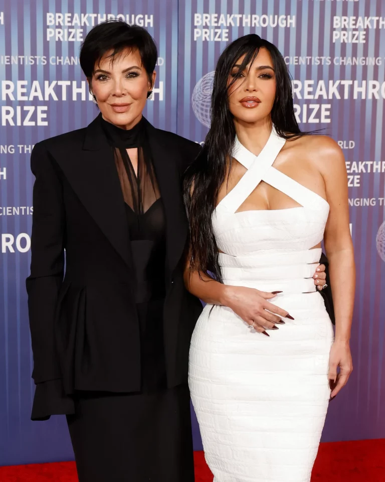 Kim Kardashian és a Paris Pixie: a merész, új frizuratrend