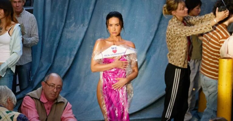 Demi Lovato újra táncol – megérkezett az It’s Not That Deep