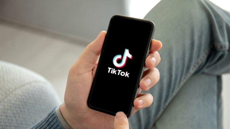 TikTok: A platform új eszközökkel küzd az egészségügyi aggályok ellen
