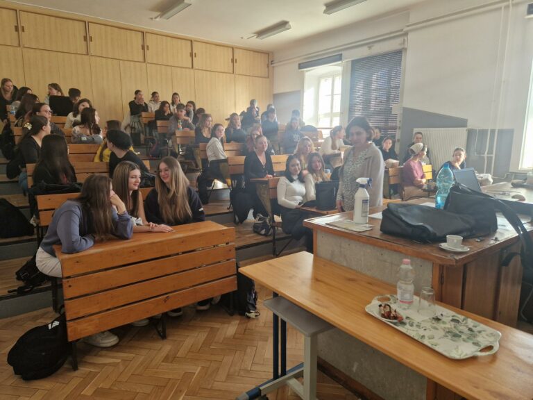 Utazás a pénz körül az iskolában – ágazati workshop az Eötvösnél