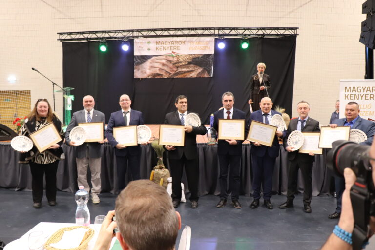 Átadták a Csongrád-Csanád Vármegye Agráriumáért Díjat