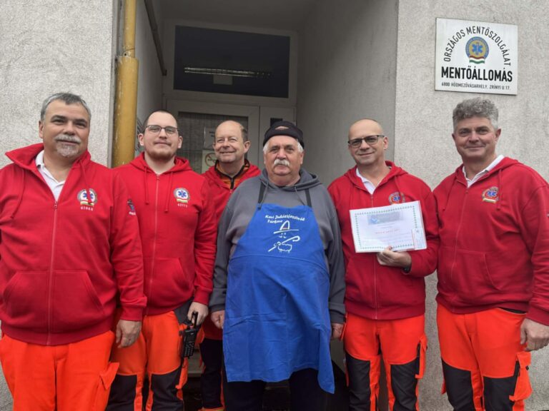 A mentősöknek és a sürgősségi osztály dolgozóinak főztek Vásárhelyen
