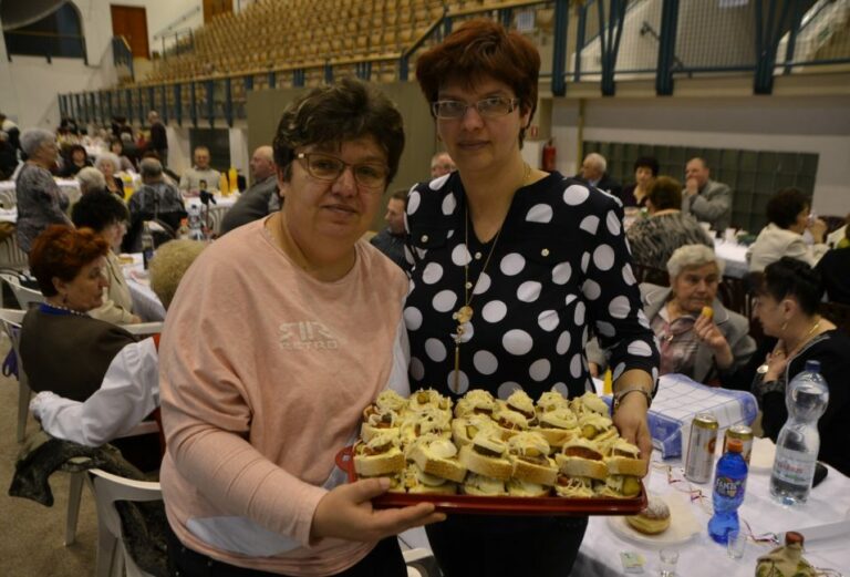 Farsangi batyus bálra várják Makó szépkorú lakóit