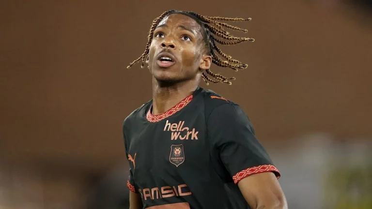 A Liverpool megszerezte a fiatal francia védőt, Jérémy Jacquet‑et