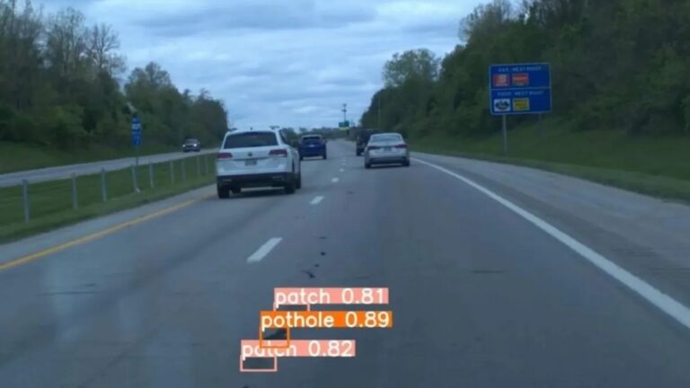 Automatikus úthiba bejelentőn dolgozik a Honda
