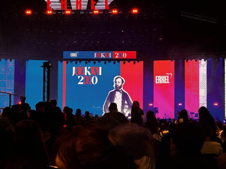 Eötvösös diákok is részt vettek a Jókai 200 emlékév záróeseményén