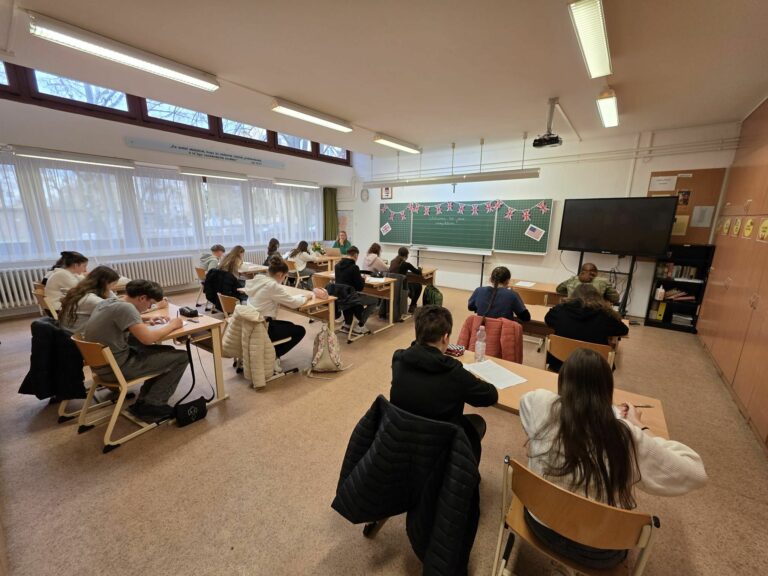 Huszonhatodik alkalommal rendezték meg az angol kistérségi versenyt