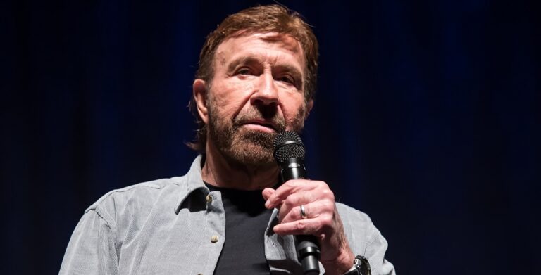 Chuck Norris 86 éves korában, 2026. március 20-án elhunyt