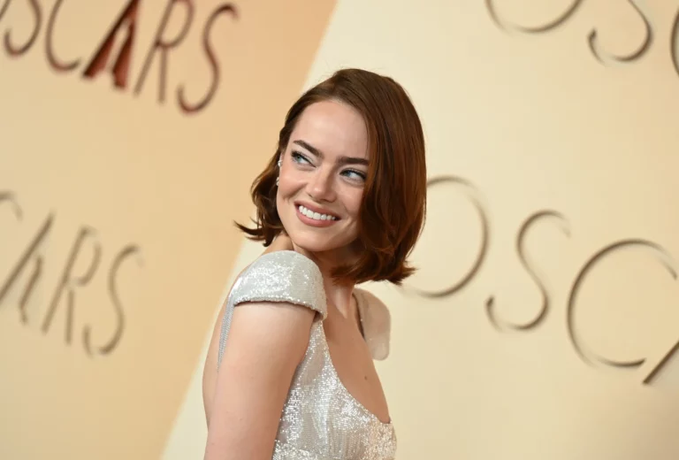 Emma Stone Soft Swing Bobja lett a 2026-os Oscarok legmenőbb frizurája