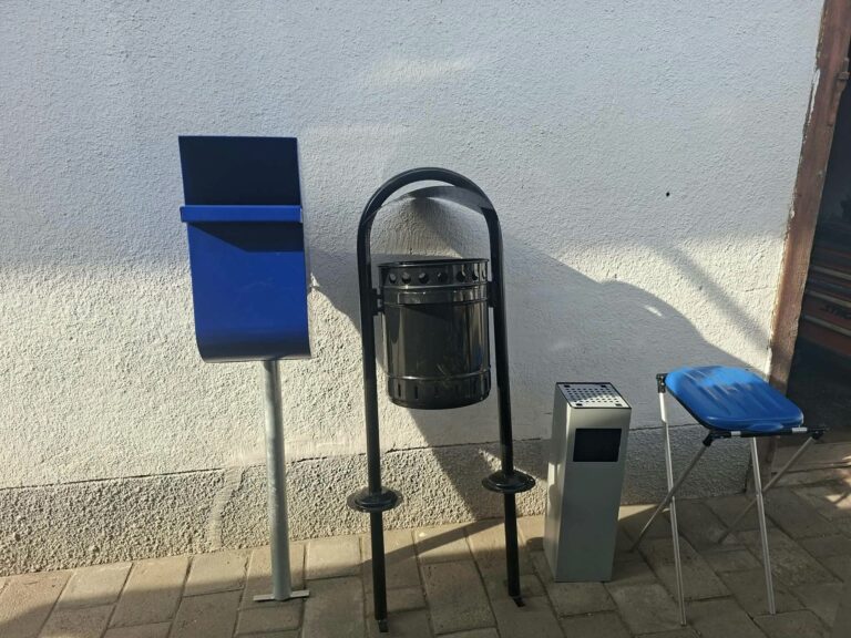 Új hulladéktárolók kerültek kihelyezésre a nyertes pályázatból