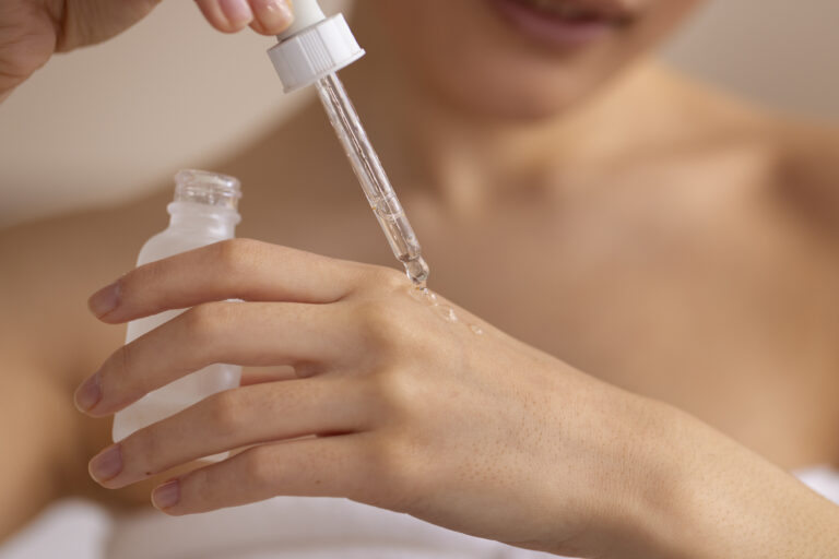Retinál szérumok: erősebbek, mint a sima retinol?