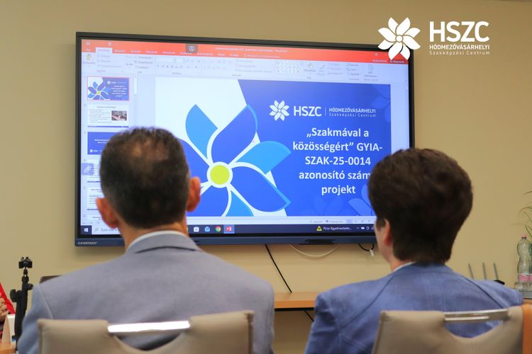 Jószolgálati önkéntesség és pályaorientációs programok támogatása a HSZC intézményeiben