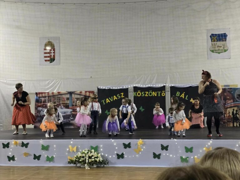 Alapítványi Bál a székkutasi iskolában