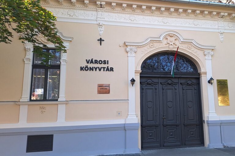 Kamarakiállítás nyílt a Moldvay-hagyatékból Hódmezővásárhelyen
