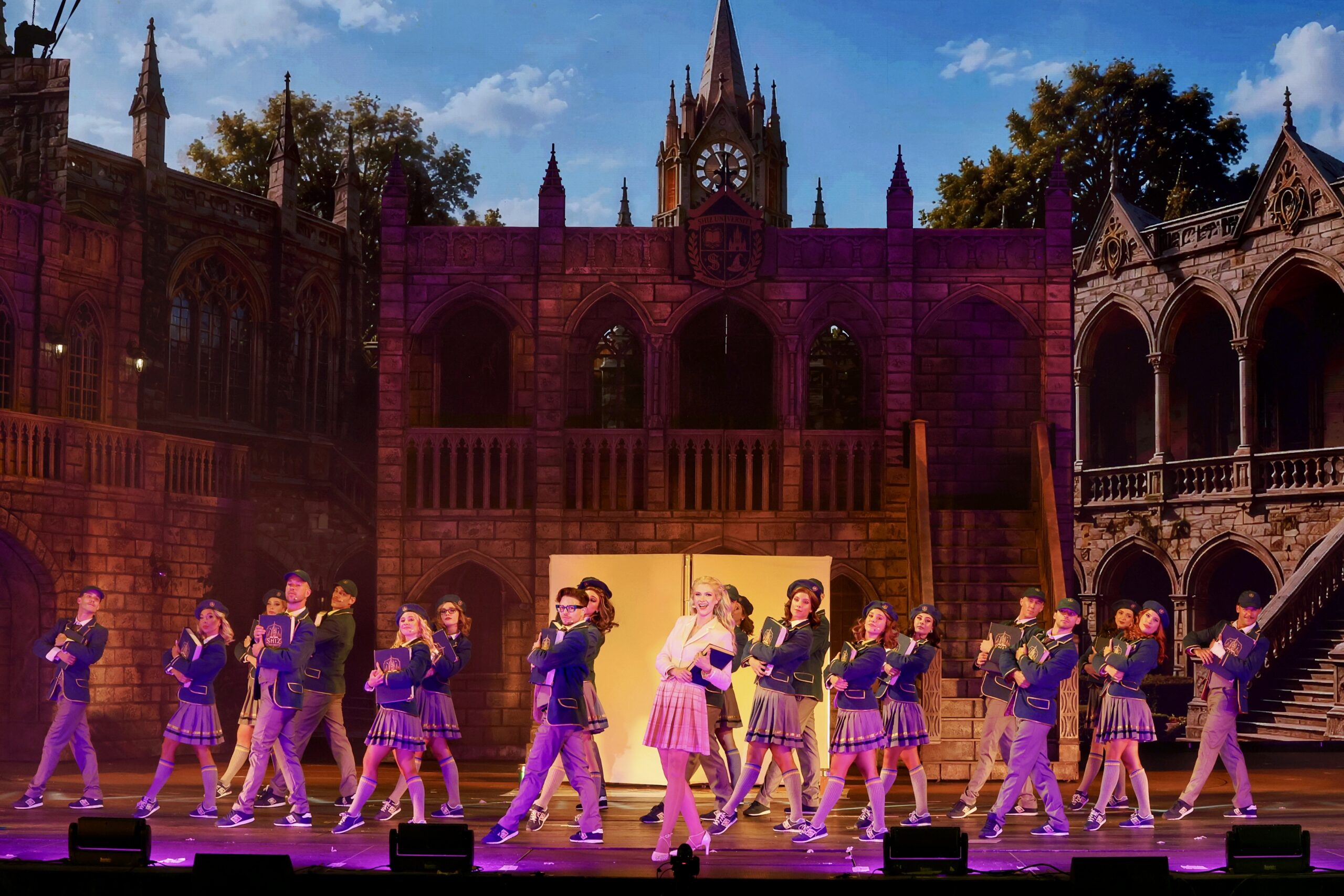 0825wicked1