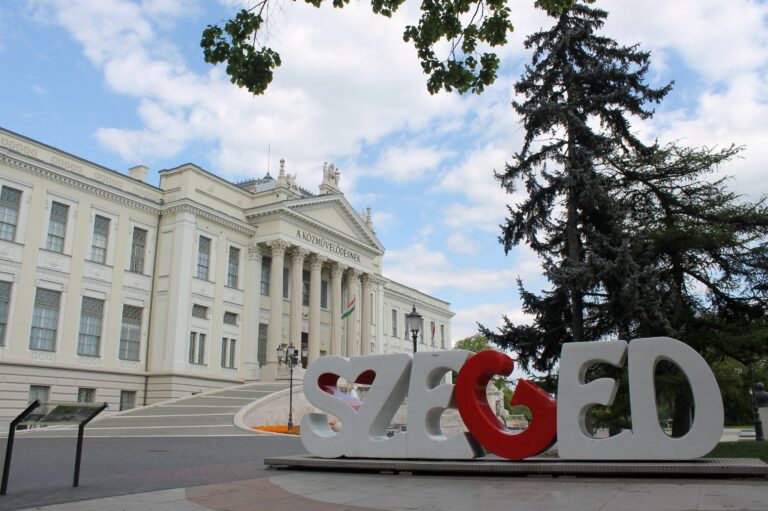 Szeged legemlékezetesebb biciklis fotóit keresi a Móra-múzeum